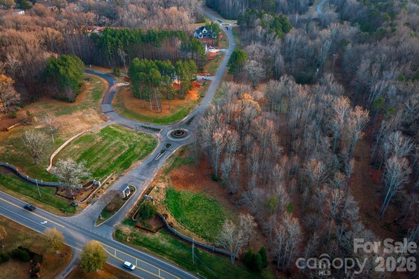 16506 GRANDE VINEYARDS DR, CHARLOTTE, NC 28227 - Image 53e7edf139e7dca1d31cefacb9973c97/925742836