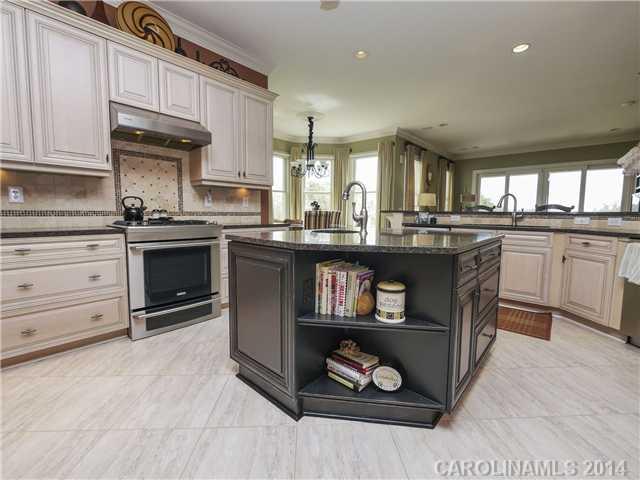 The Peninsula - Residential