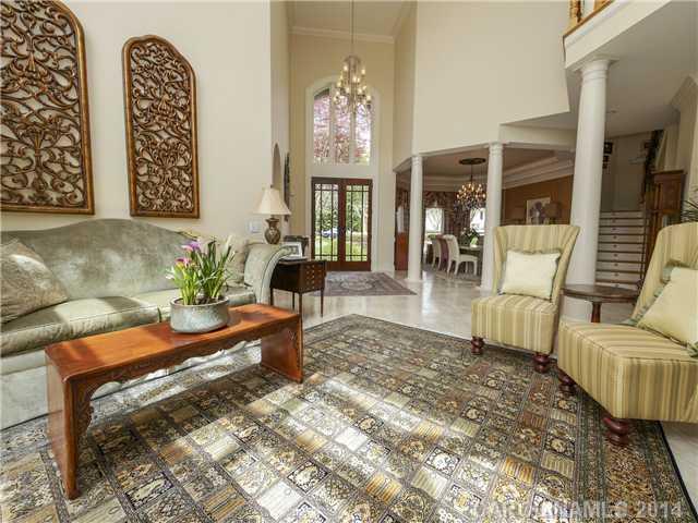 The Peninsula - Residential