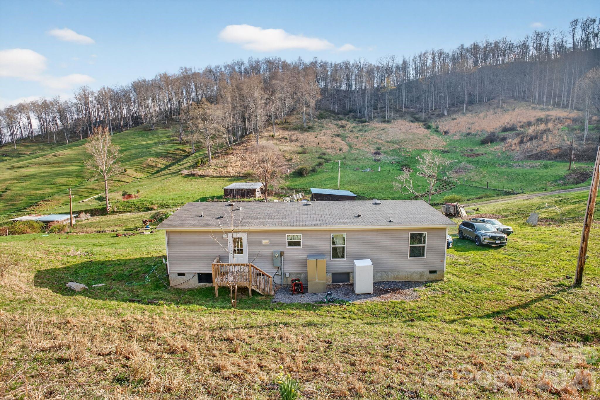 212 Ball Hollow Lane