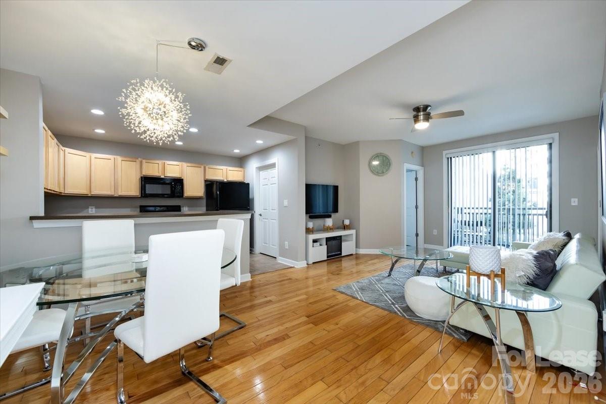 Gateway Plaza - Residential Lease