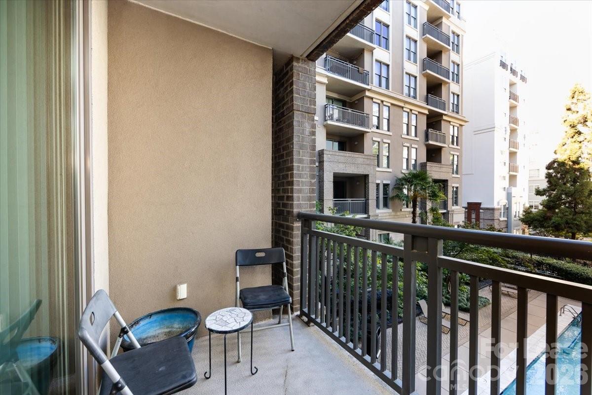 Gateway Plaza - Residential Lease