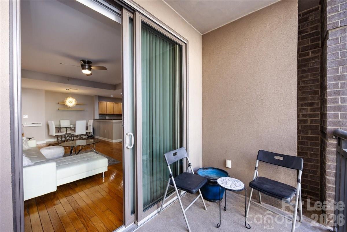 Gateway Plaza - Residential Lease