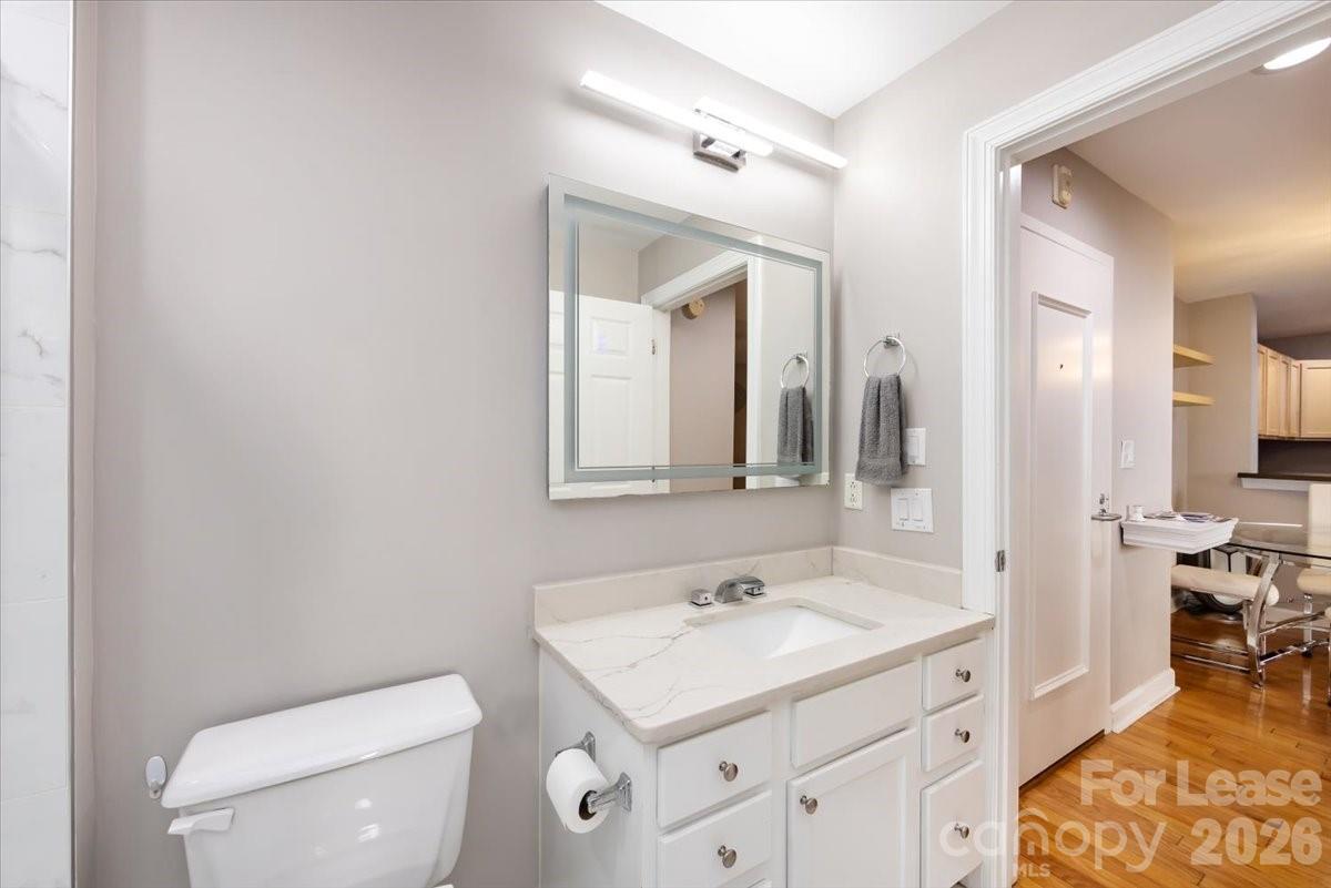 Gateway Plaza - Residential Lease