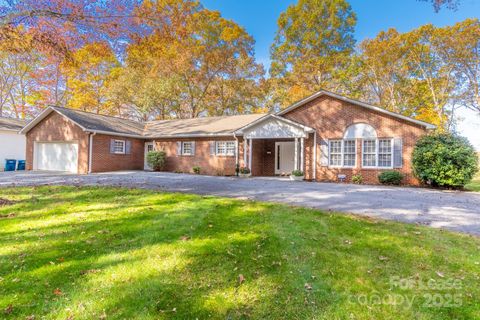 7589 Monbo Road Catawba NC 28609