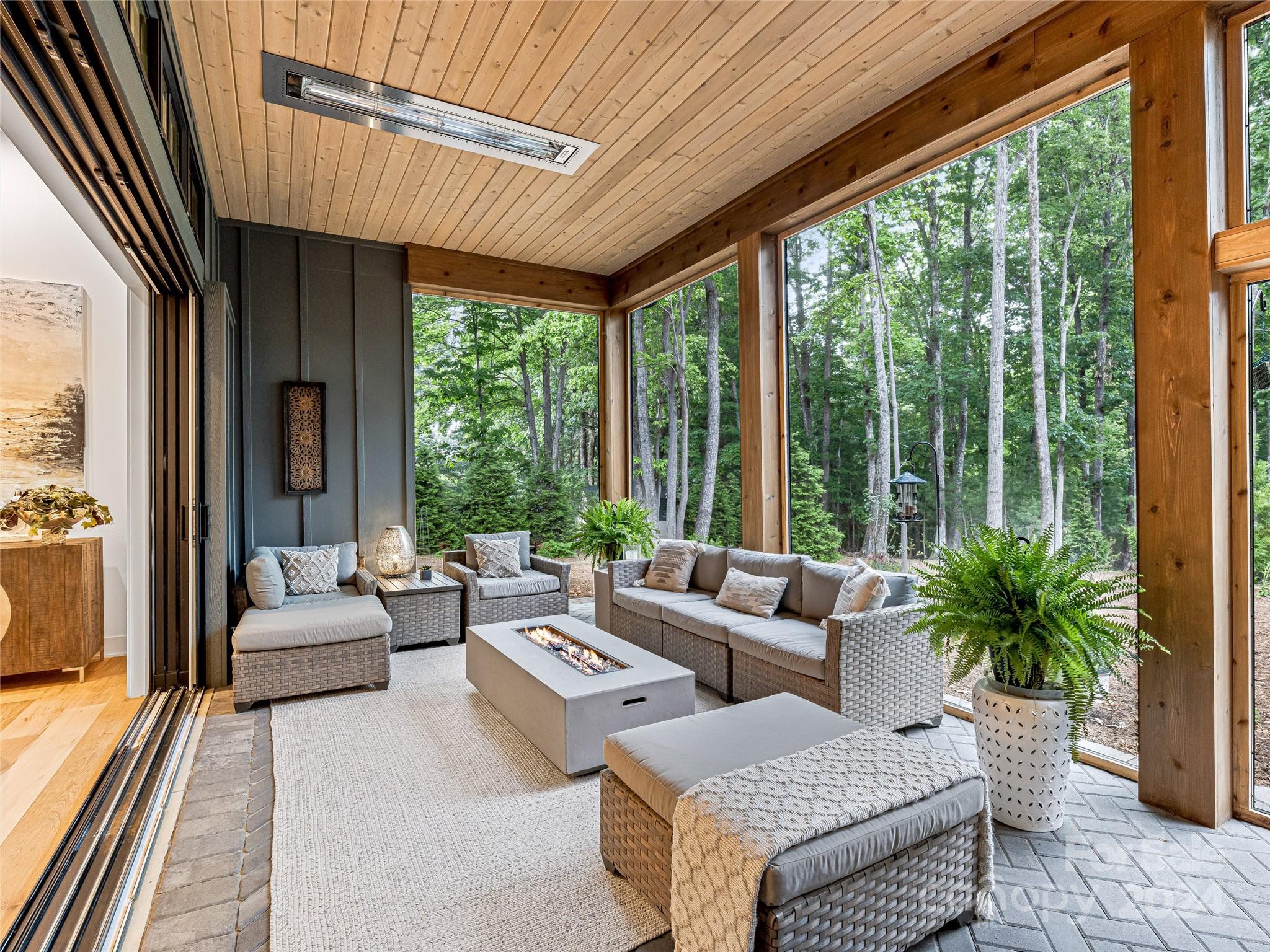 Champion Hills - Residential