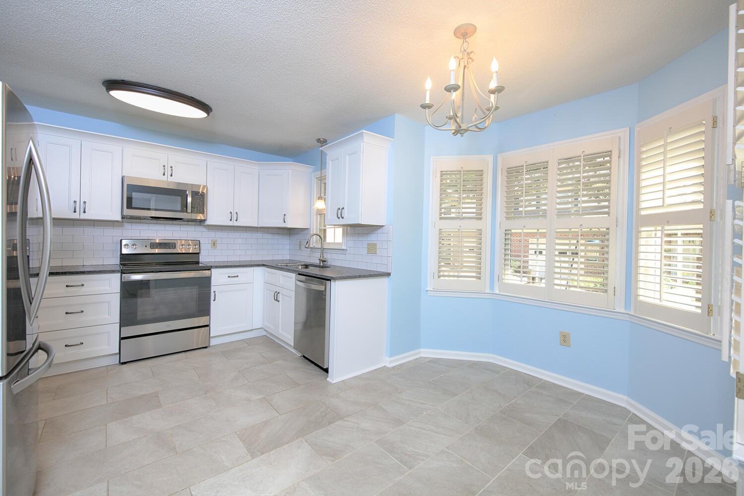 Union Bay Court - Residential