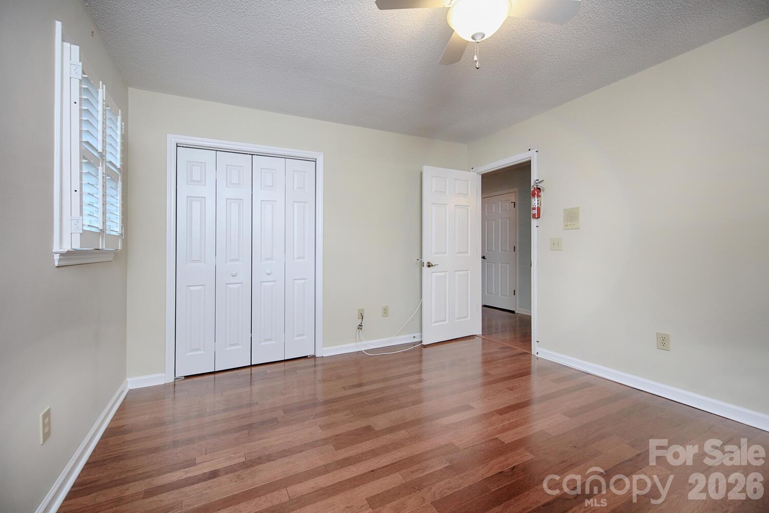 Union Bay Court - Residential