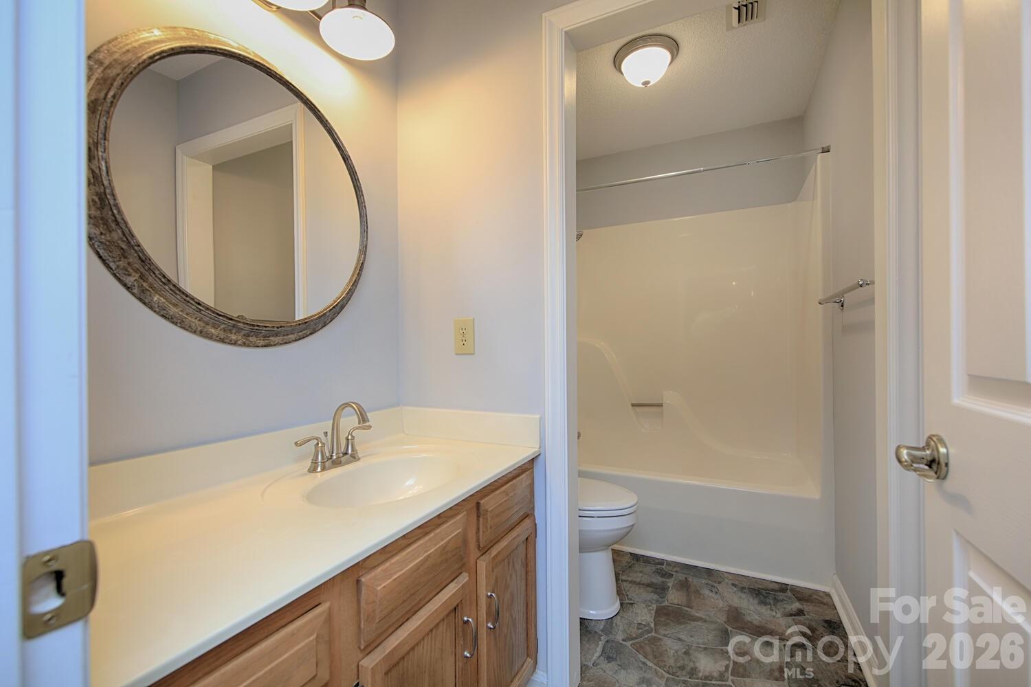 Union Bay Court - Residential