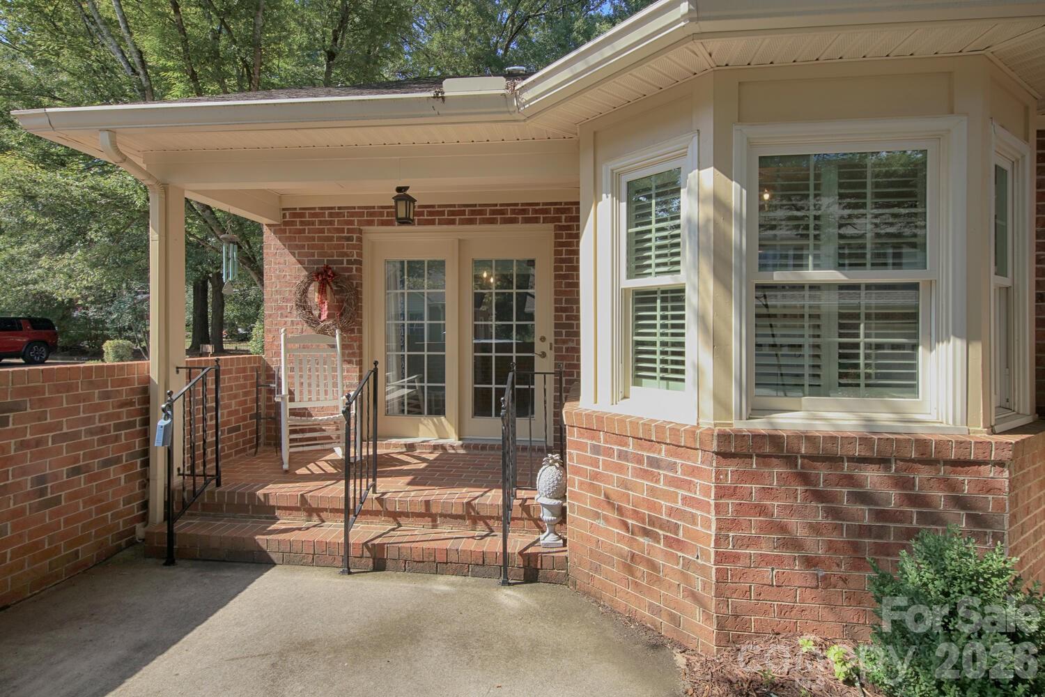 Union Bay Court - Residential