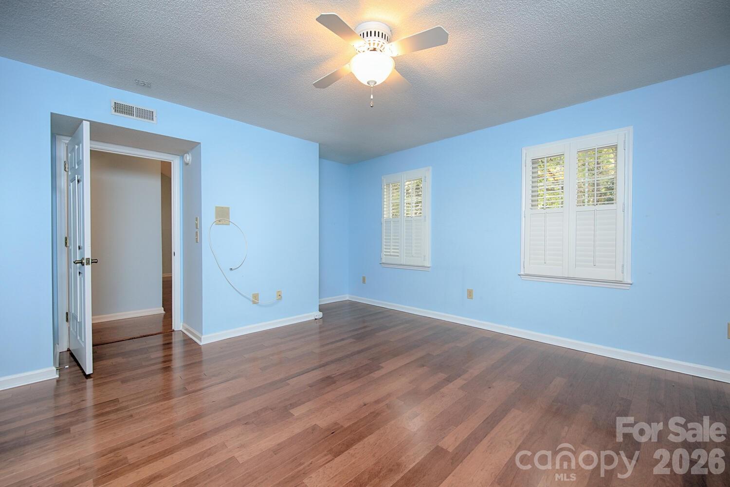 Union Bay Court - Residential