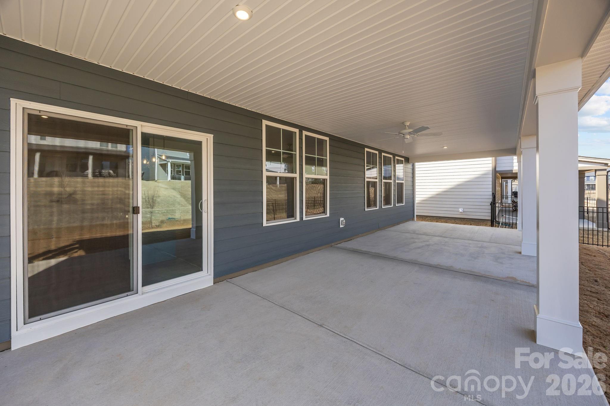 Lakeside Glen - Residential
