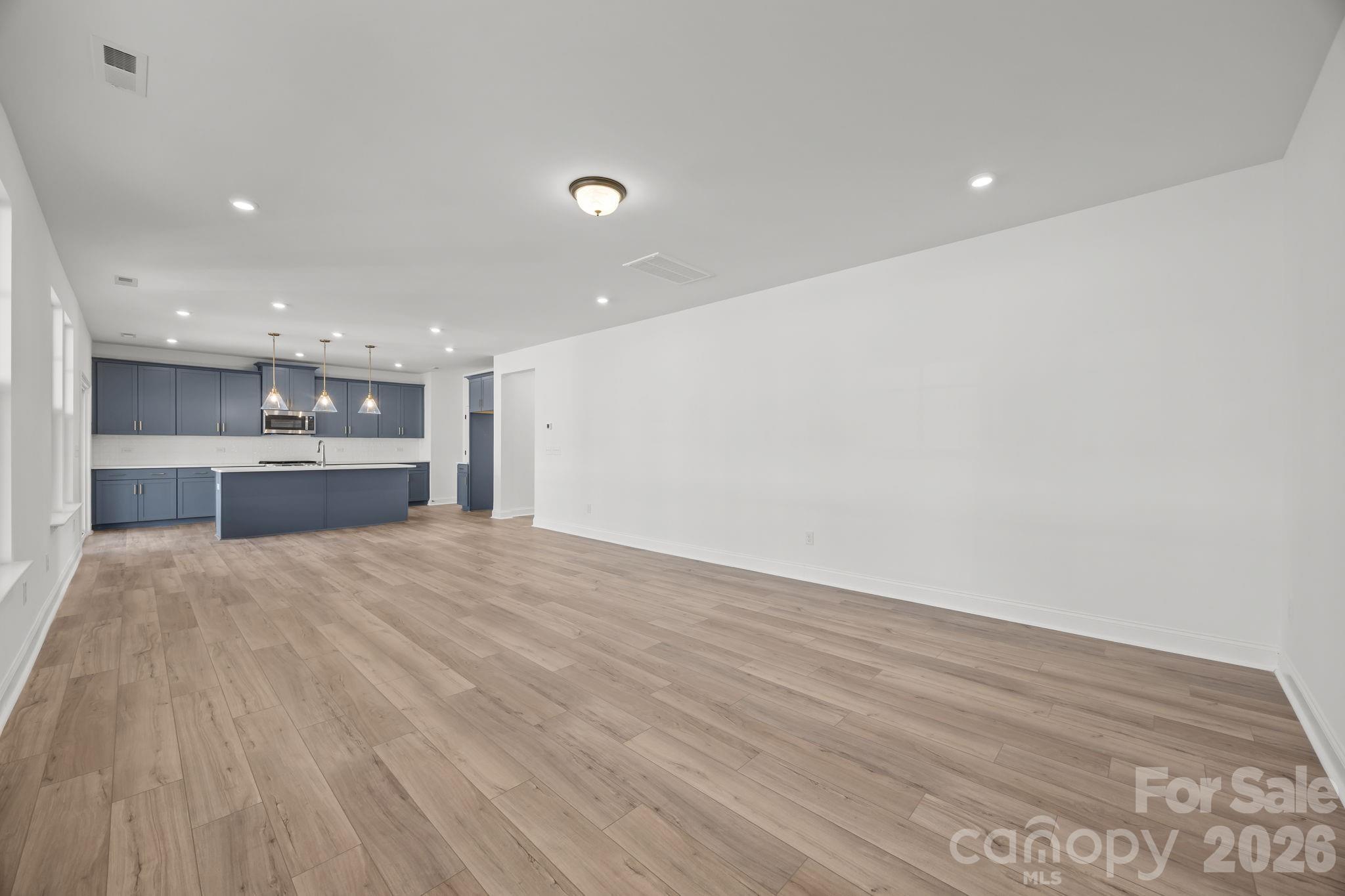 Lakeside Glen - Residential