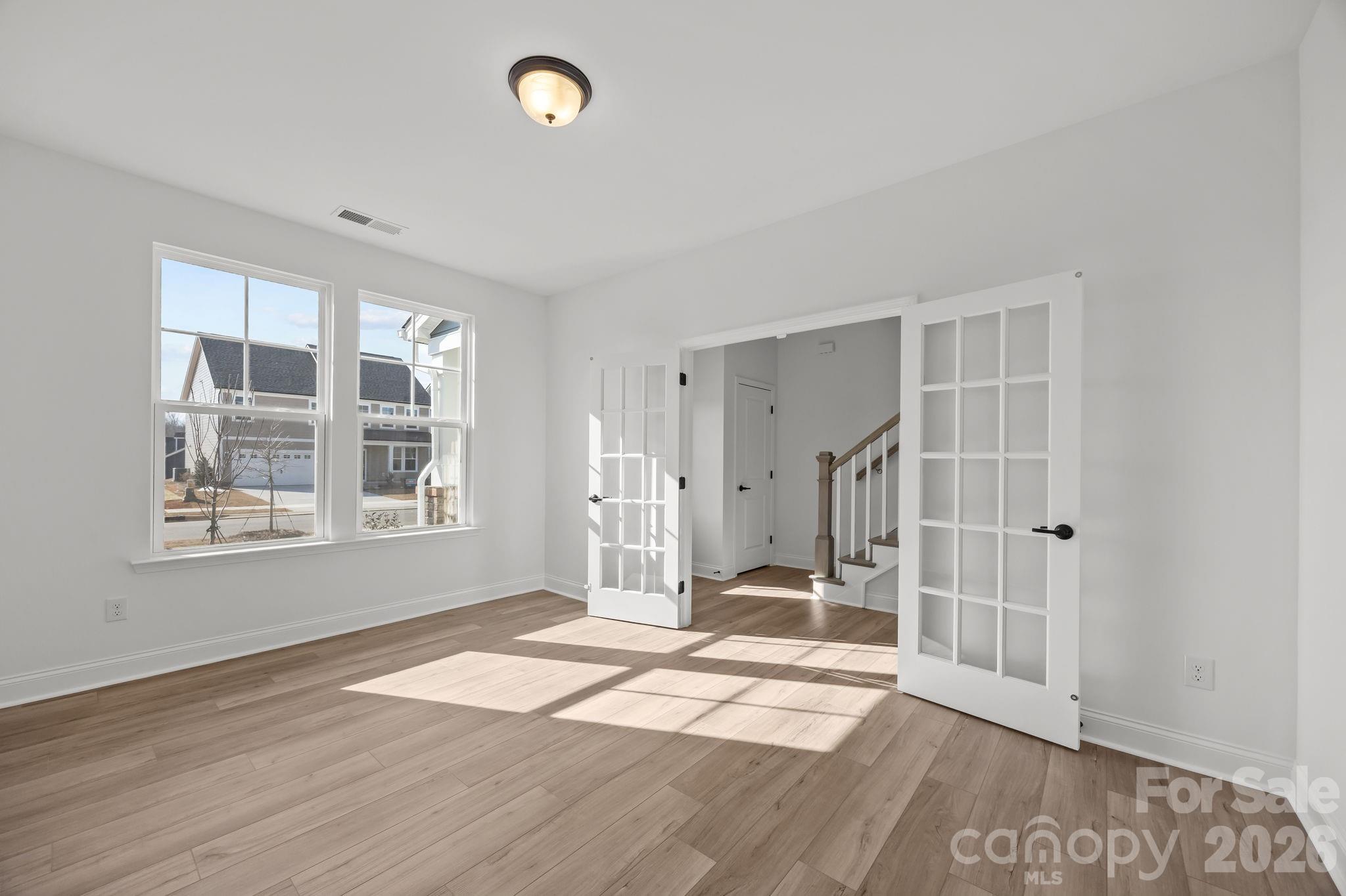 Lakeside Glen - Residential