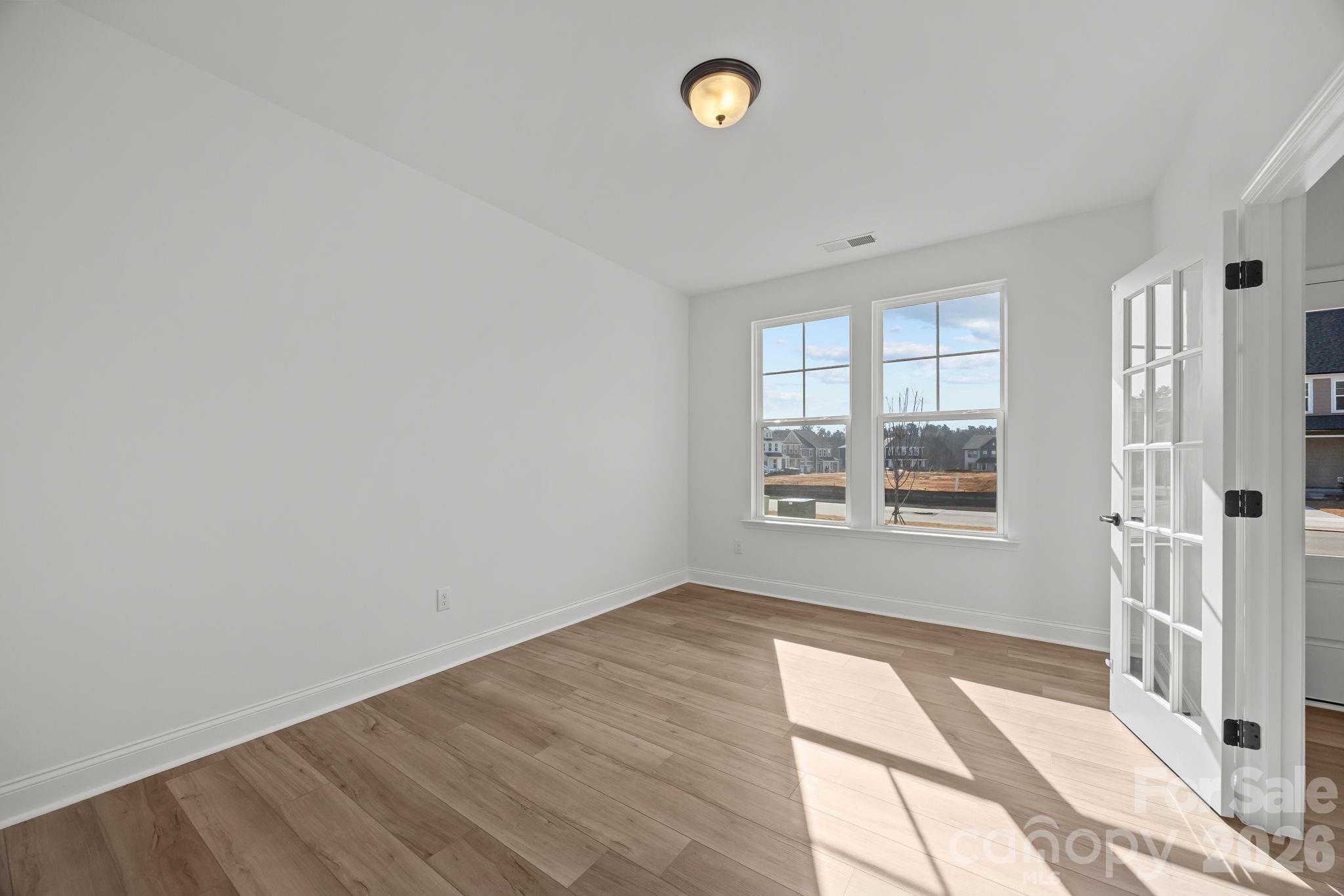 Lakeside Glen - Residential