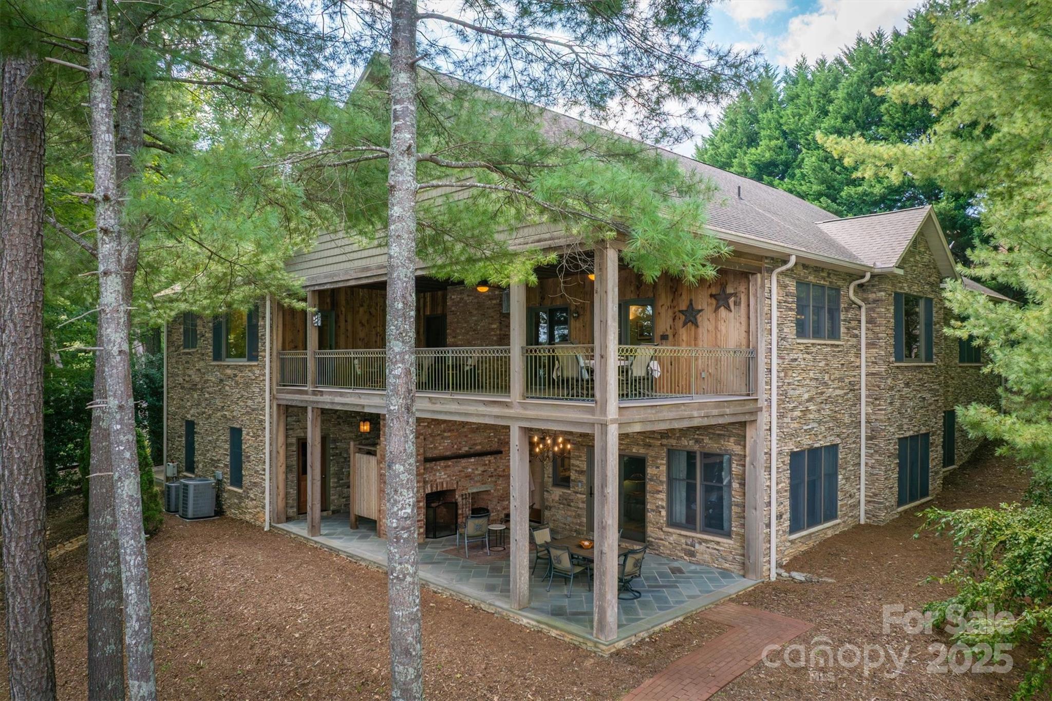 1831 Sandy Cove Drive