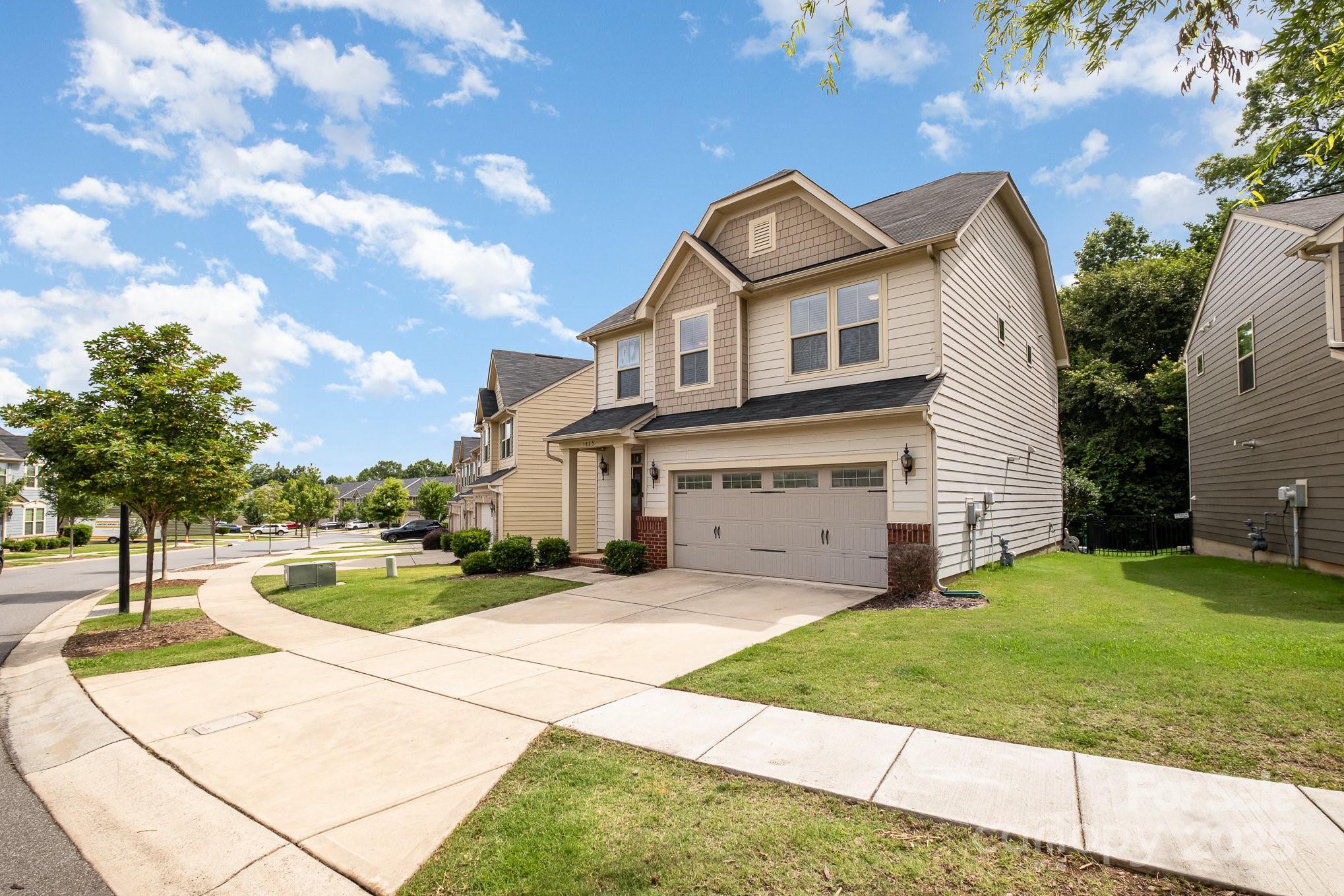 1825 Evergreen Drive