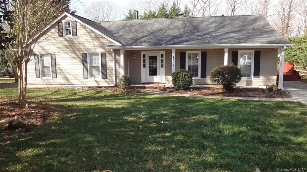 Photo 1 of 15 — 8208 Bluesage Circle, Charlotte, NC 28270
