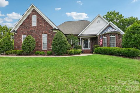 Photo of 8576 Cabot Court, Harrisburg, NC 28075 (MLS # 4381568)