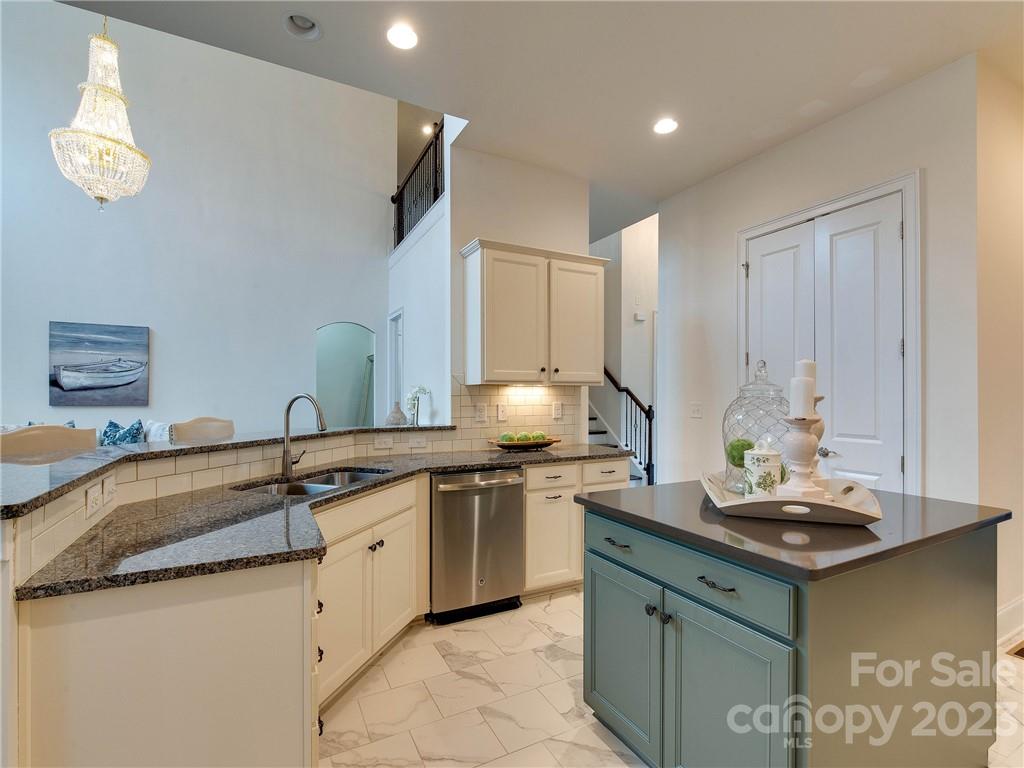 The Retreat At Sunset Ridge - Residential