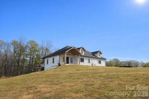 Photo of 424 Rollingbrook Road, Kings Mountain, NC 28086 (MLS # 4318684)
