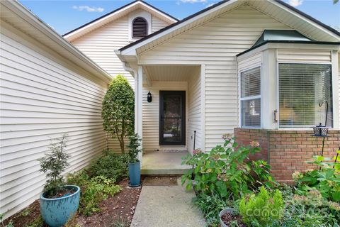 Photo of 129 Exeter Court, Hendersonville, NC 28791 (MLS # 4299063)