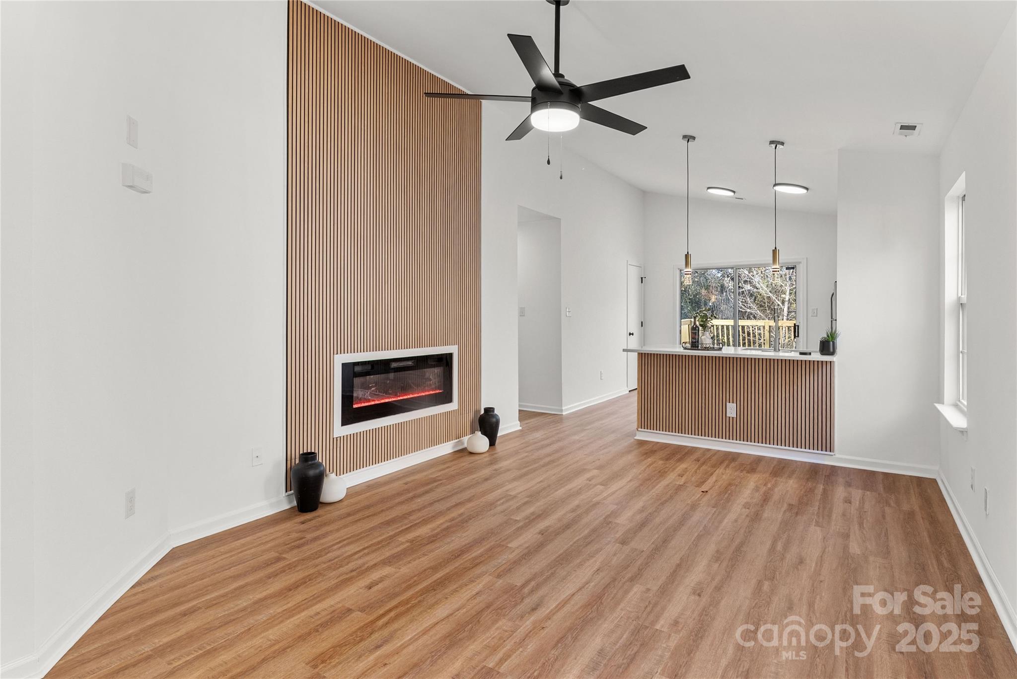 2824 Trestle Court SW