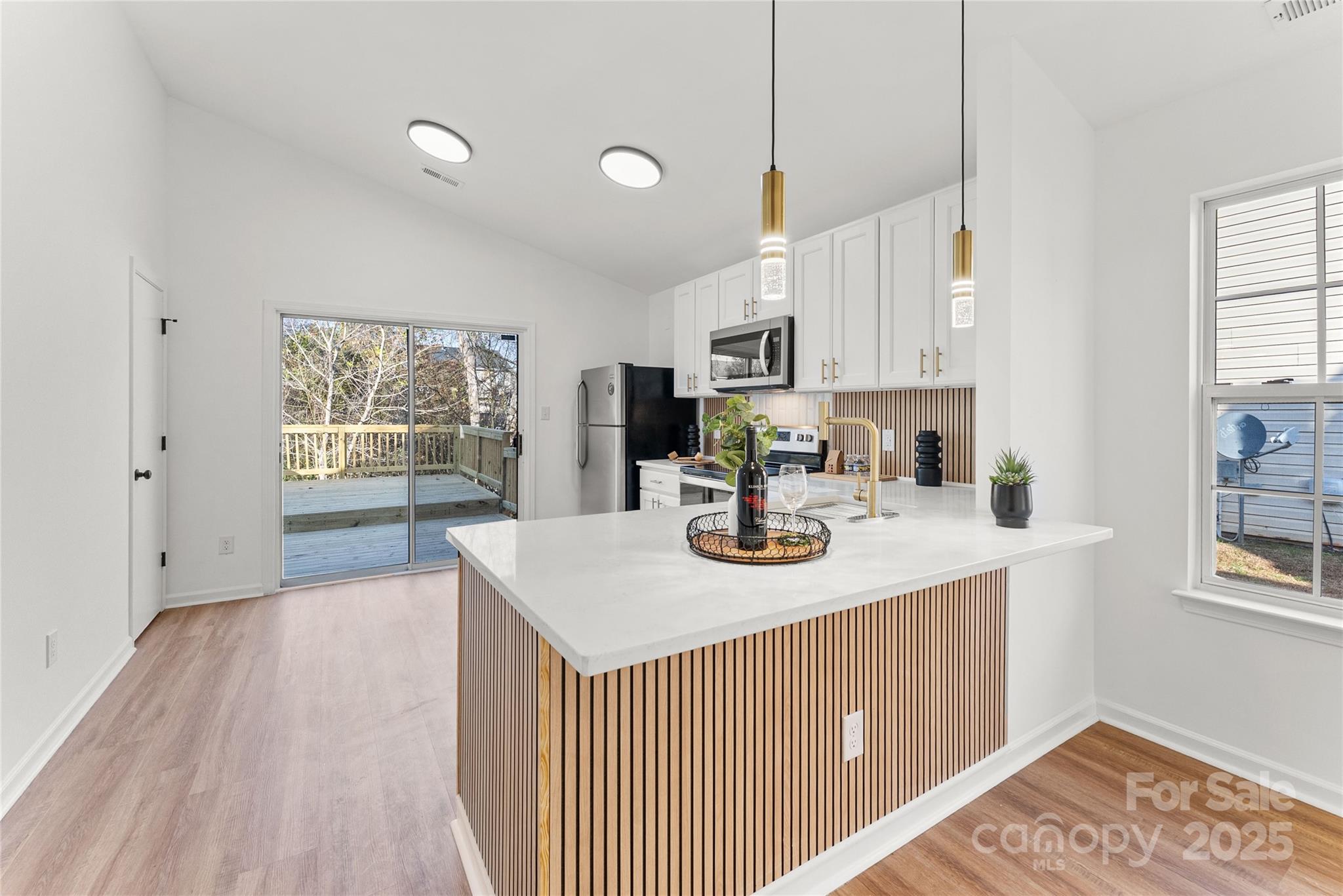 2824 Trestle Court SW