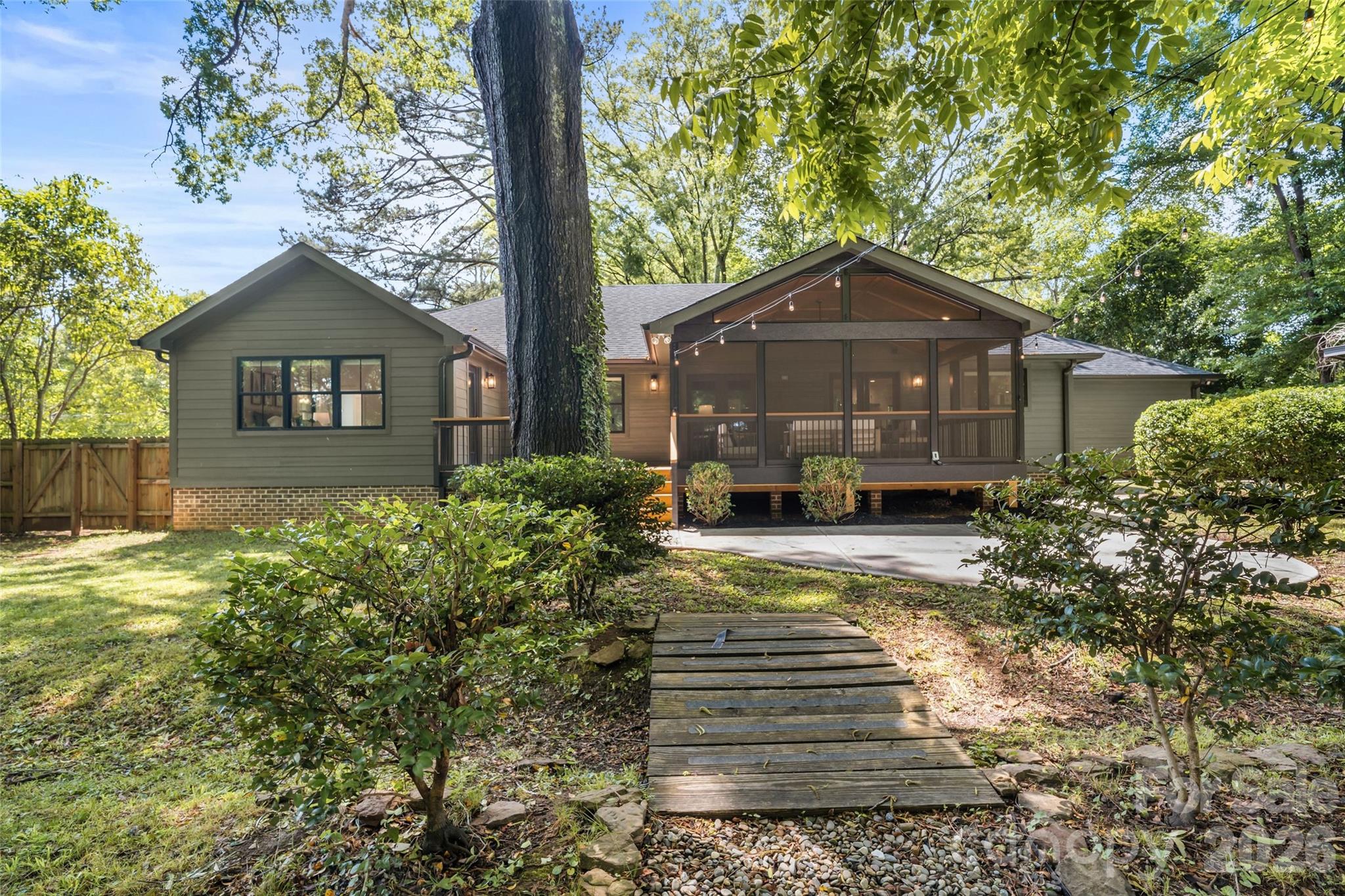 Commonwealth Park - Residential