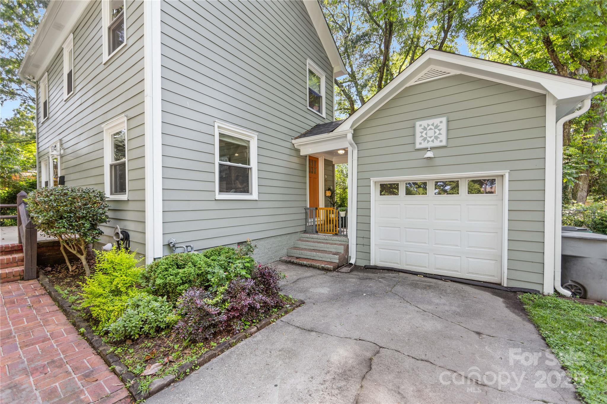 Amity Gardens - Residential