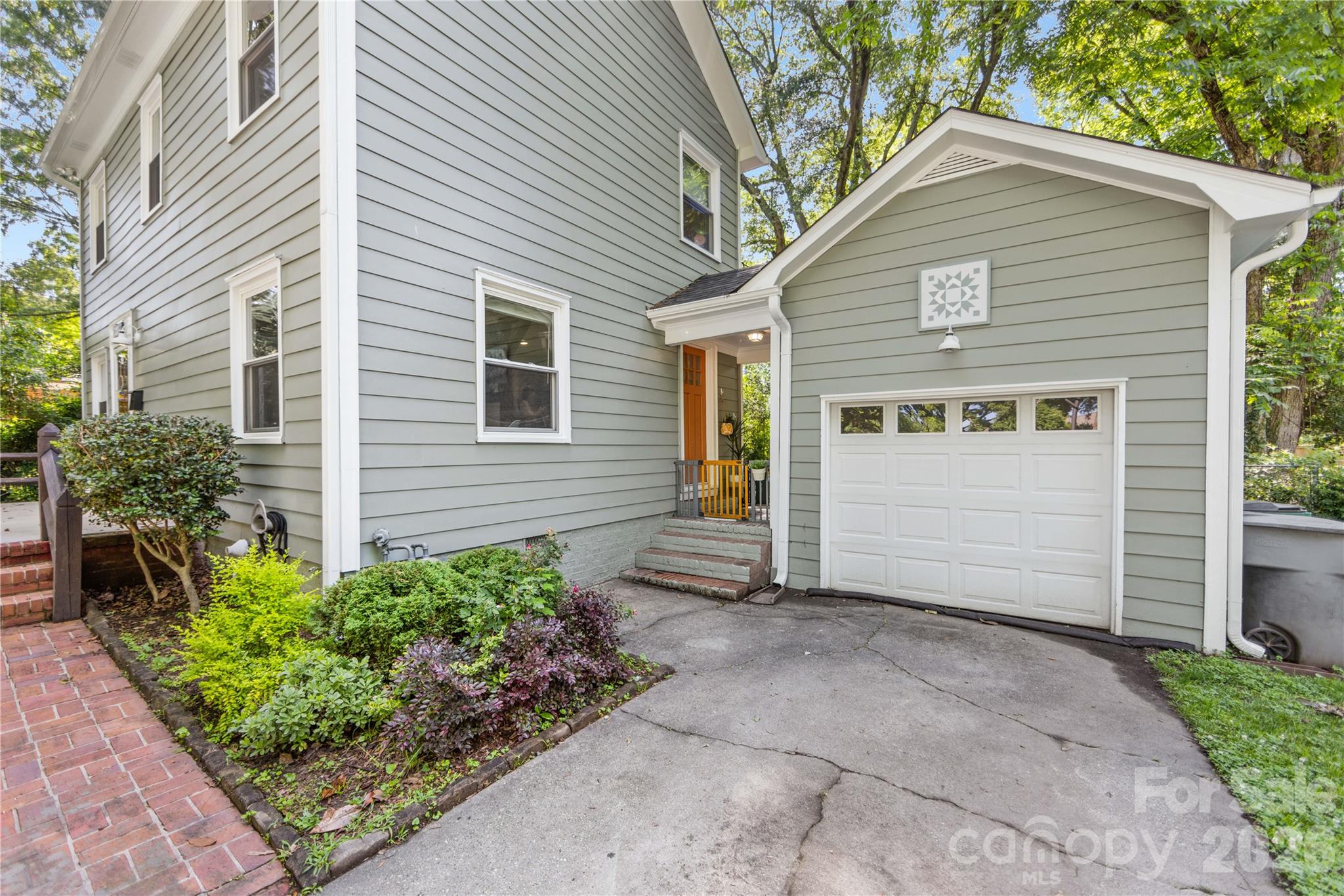 Amity Gardens - Residential