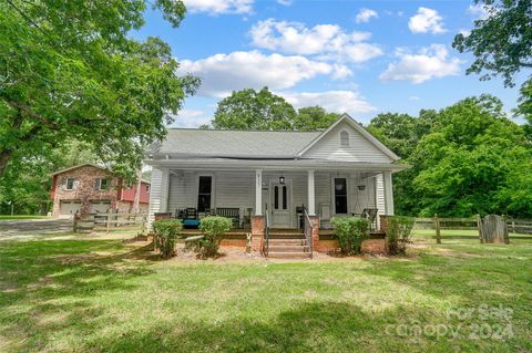 Single Family Residence in Stanley NC 517 Old Mt Holly Road.jpg