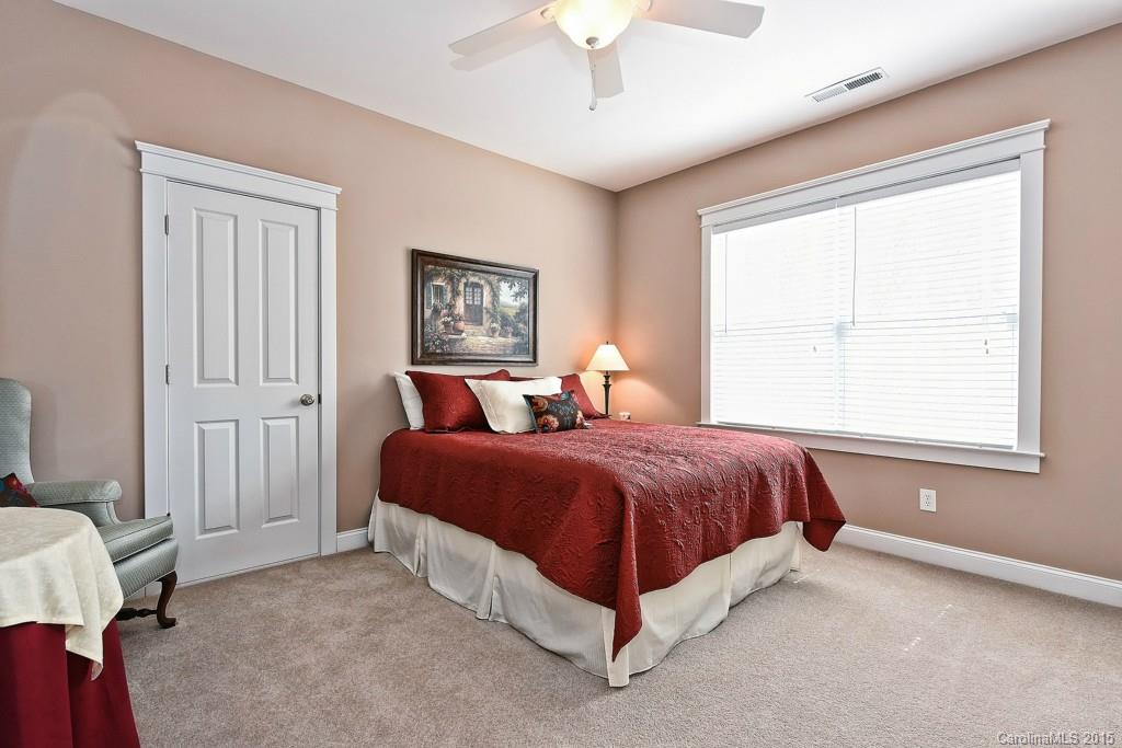 Lake Shore - Residential