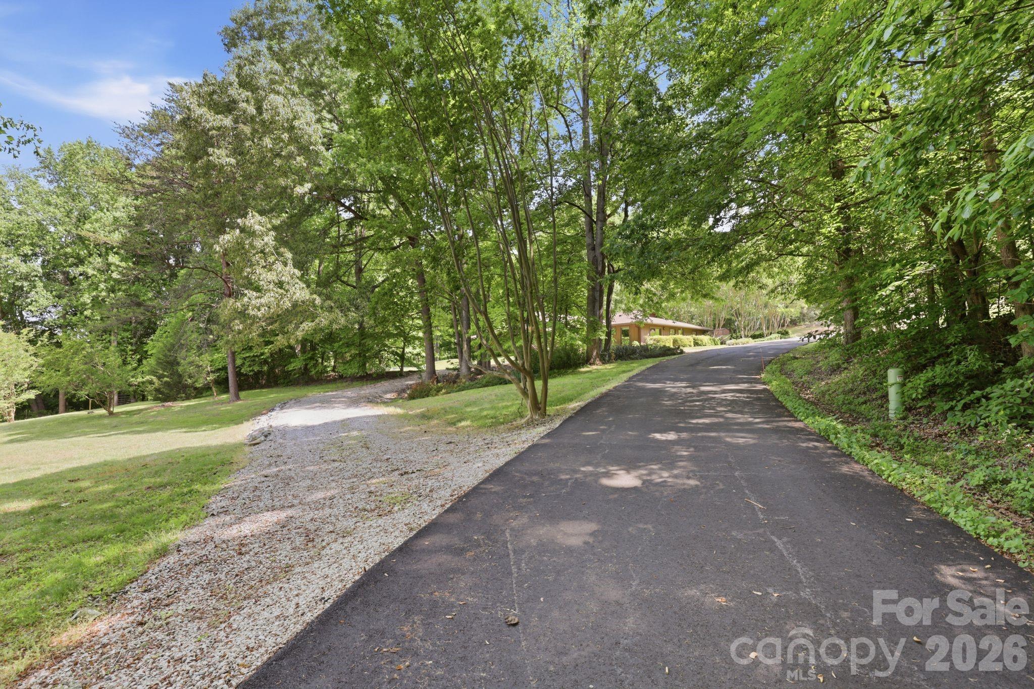 855 Edmiston Road