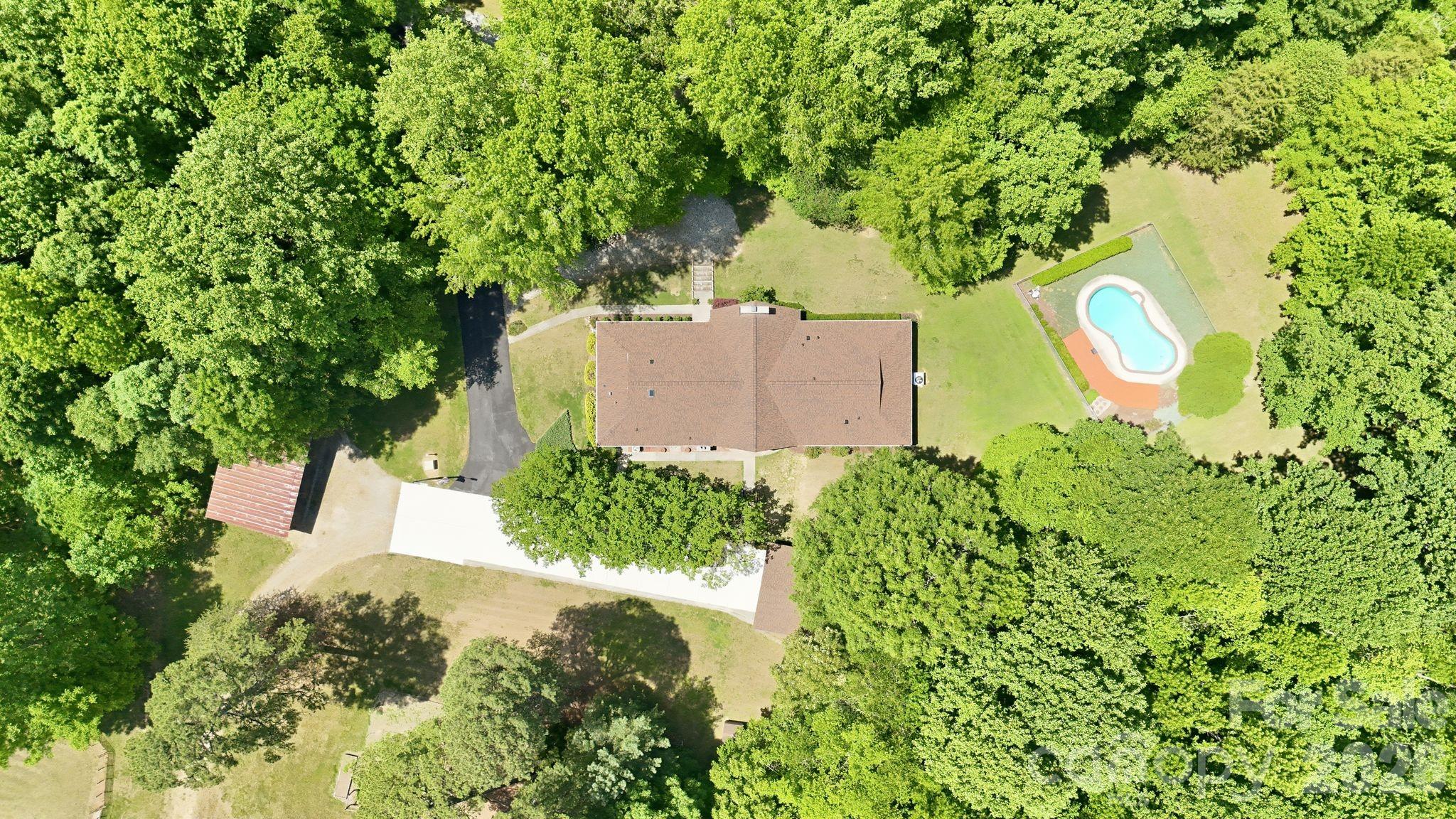 855 Edmiston Road