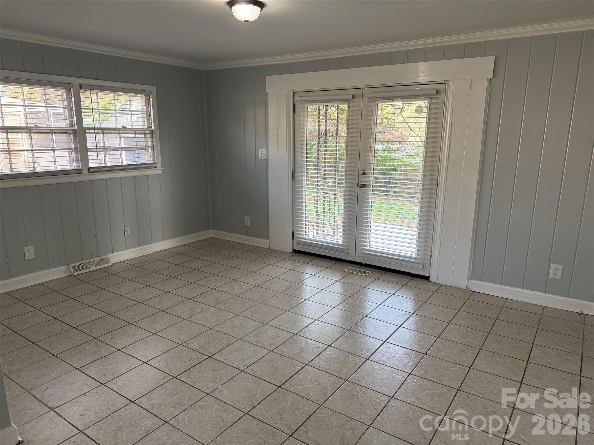 4723 Westcrest Drive