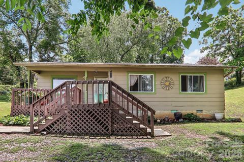 Photo of 1 Camby Street, Asheville, NC 28801 (MLS # 4371645)