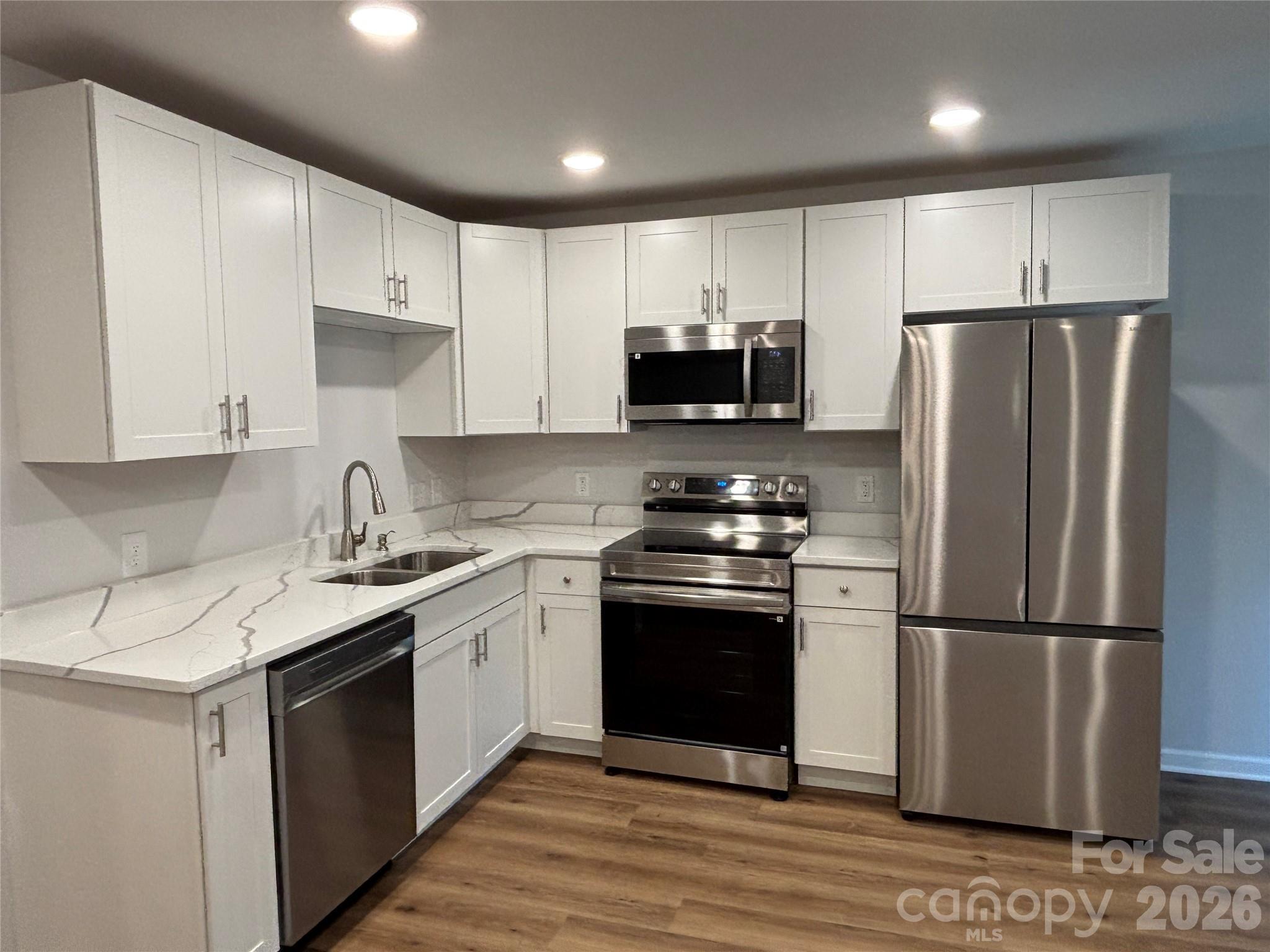 Rolling Hills Place - Residential