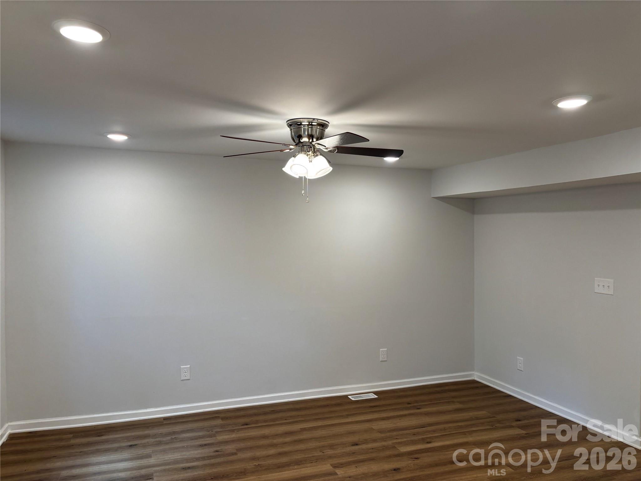 Rolling Hills Place - Residential