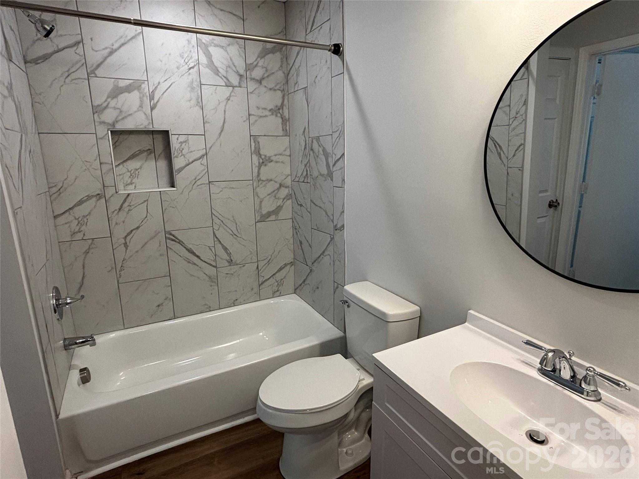 Rolling Hills Place - Residential