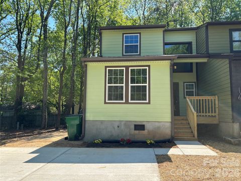 6211 Spanish Oak Road Charlotte NC 28227