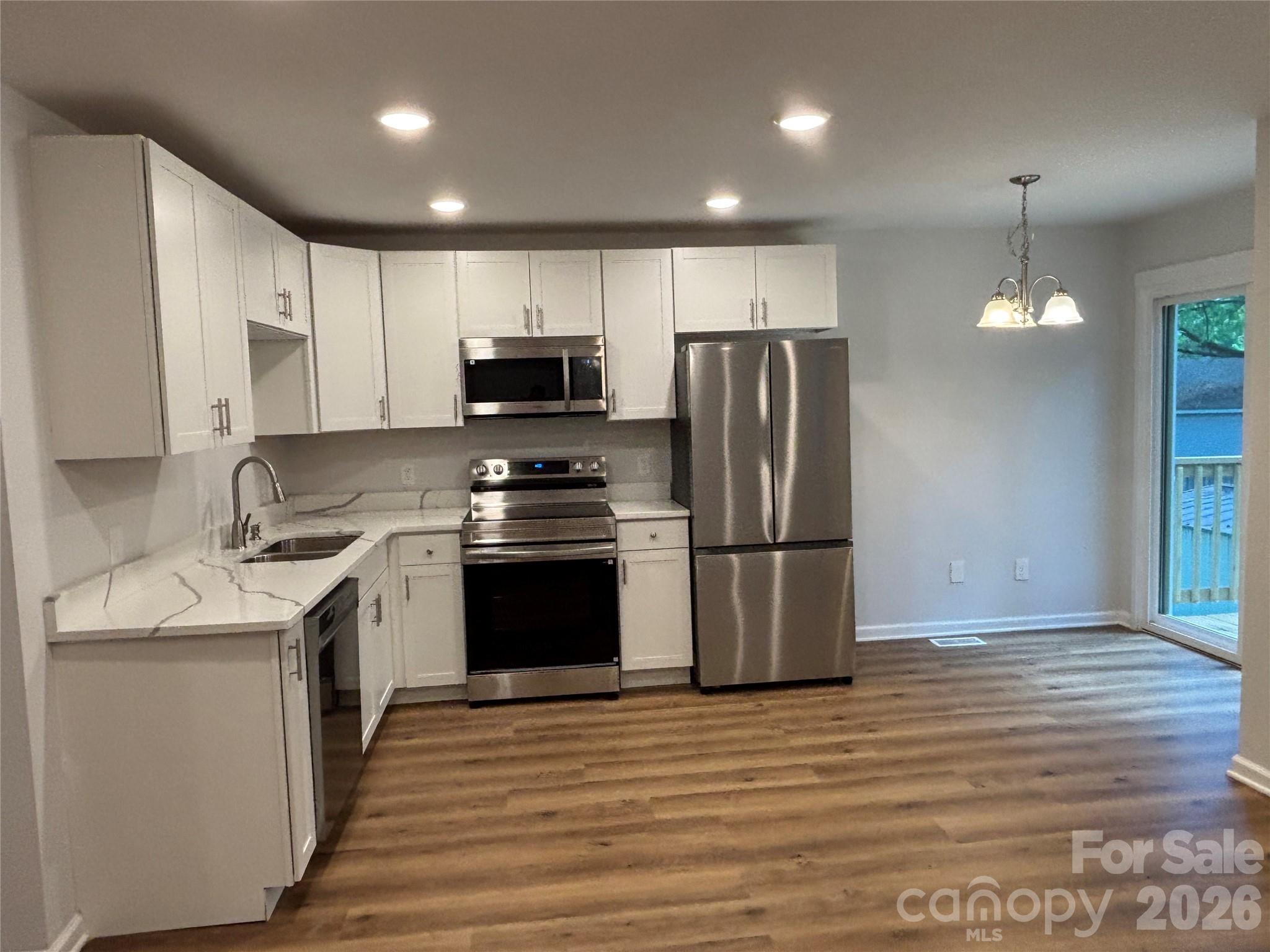 Rolling Hills Place - Residential