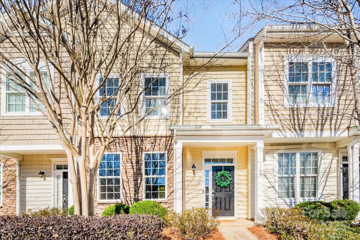 108 Prairie View Court