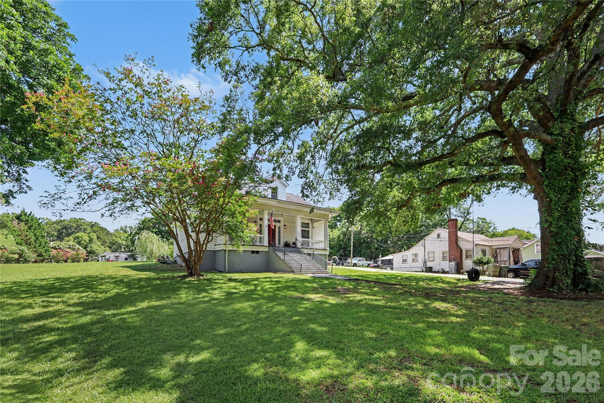 159 E Lacy Street