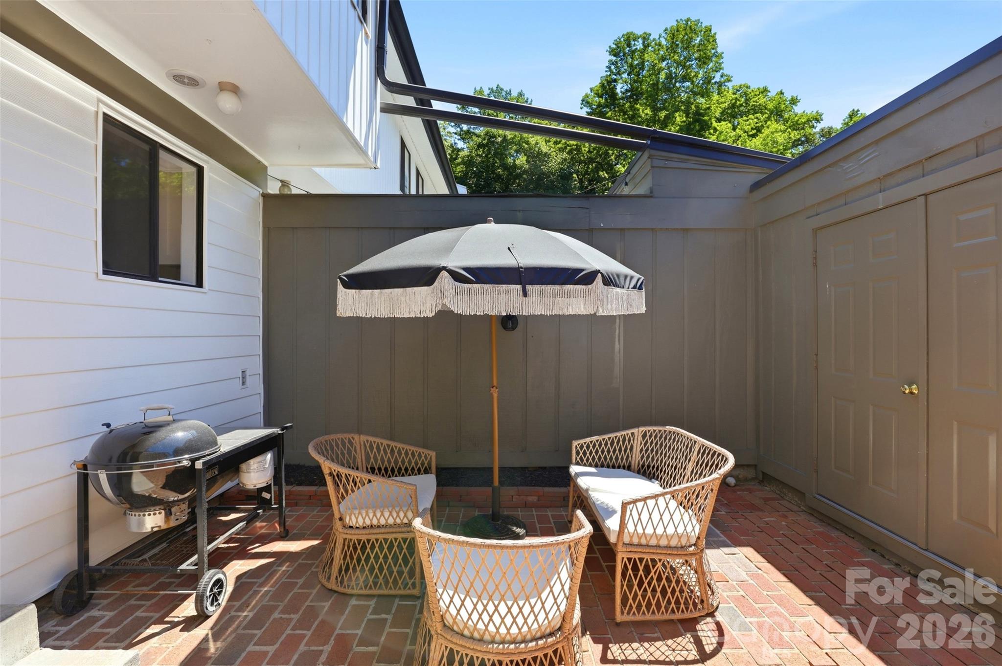 Sir Johns Hill - Residential