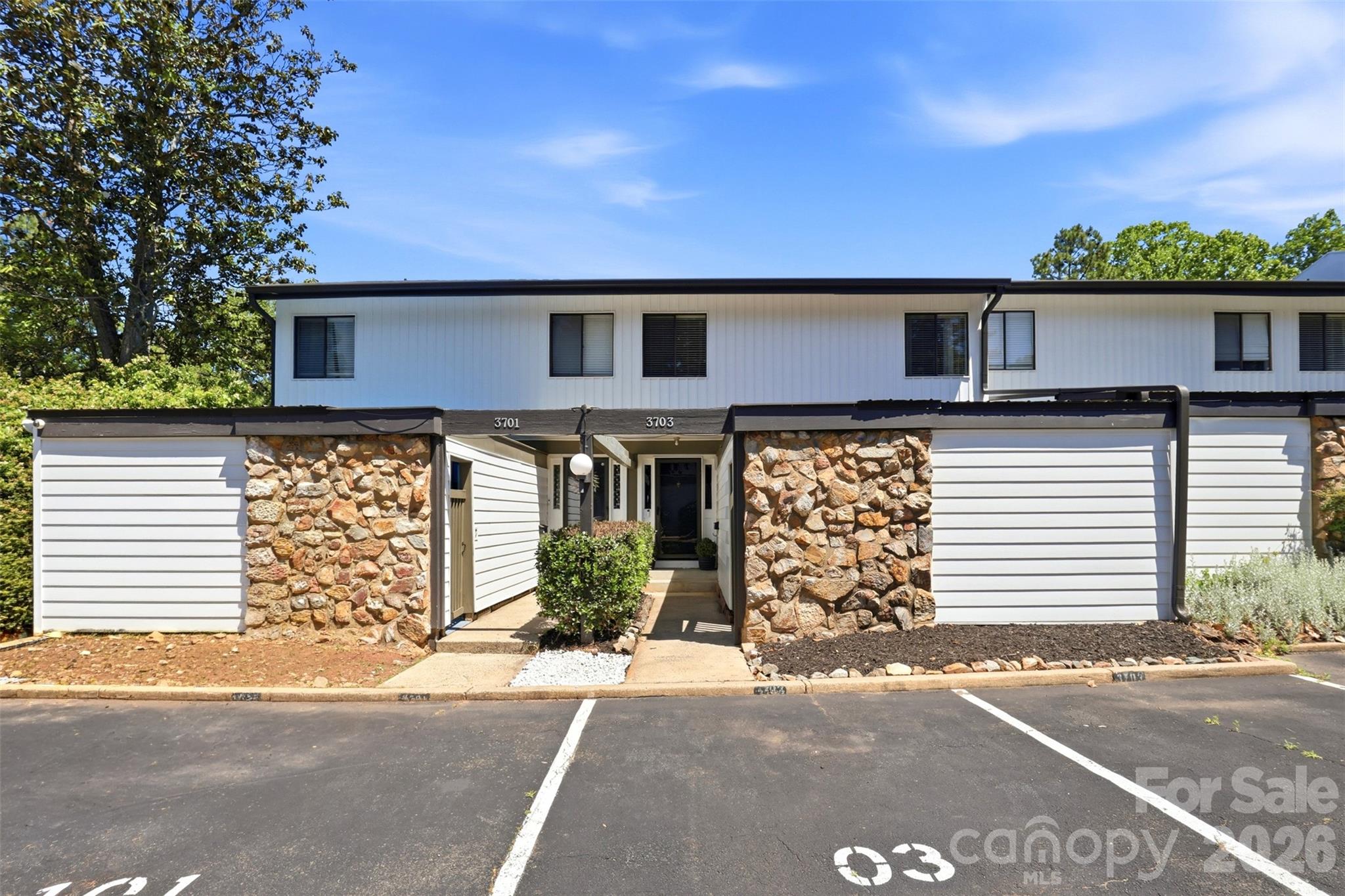 Sir Johns Hill - Residential