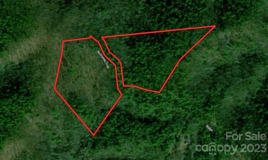 Hunting / Recreational Land For Sale in Western NC 

Remote hunting and recreational properties for sale in foothills of Western NC. 19.74 +/- acres in Caldwell County NC.  Property is ideally located within a short drive to Blowing Rock and Boone via Hwy 321.  Property would make a great place for outdoor enthusiasts who enjoy hunting, hiking, ATVs or horseback riding.
