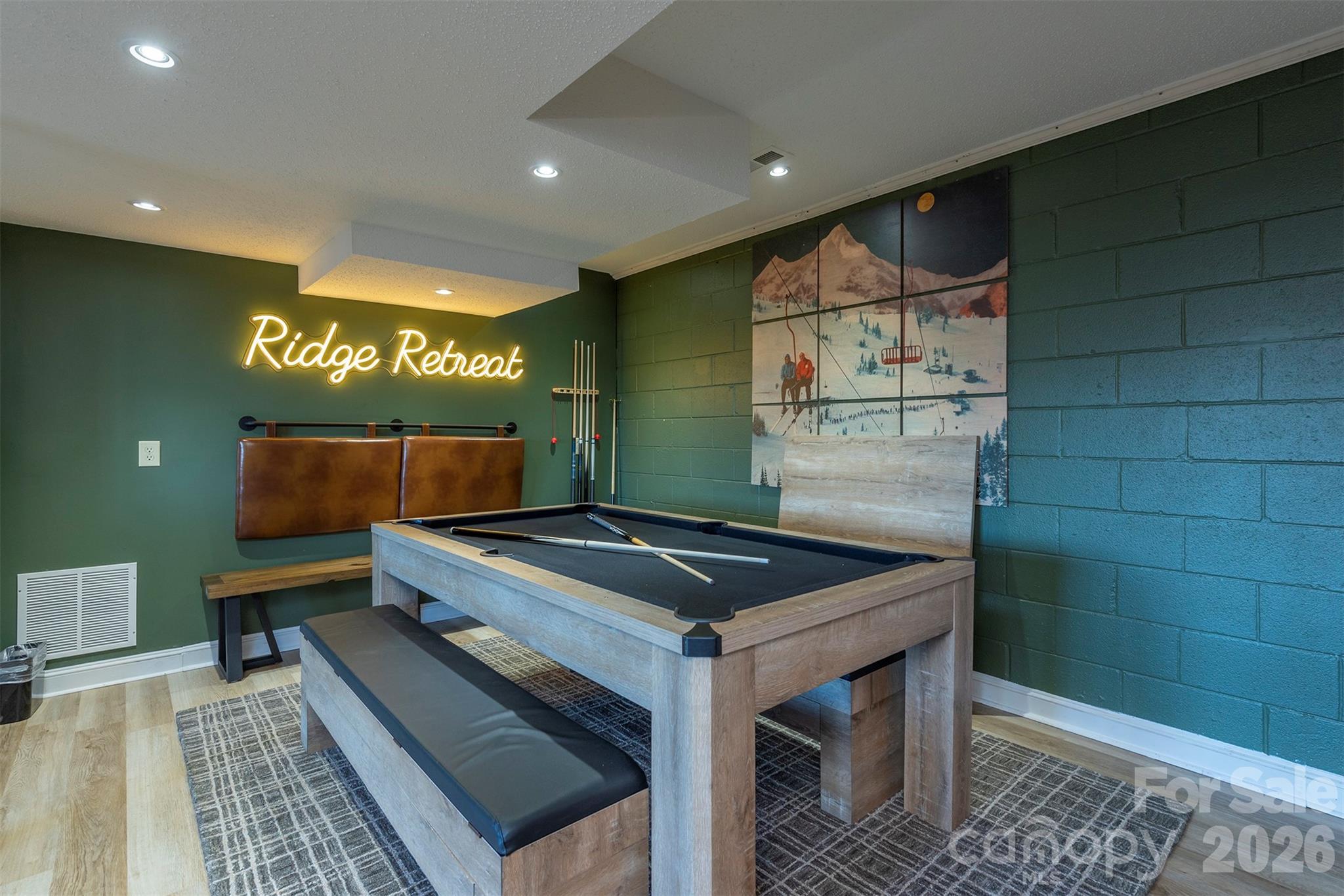 Wolf Laurel - Residential