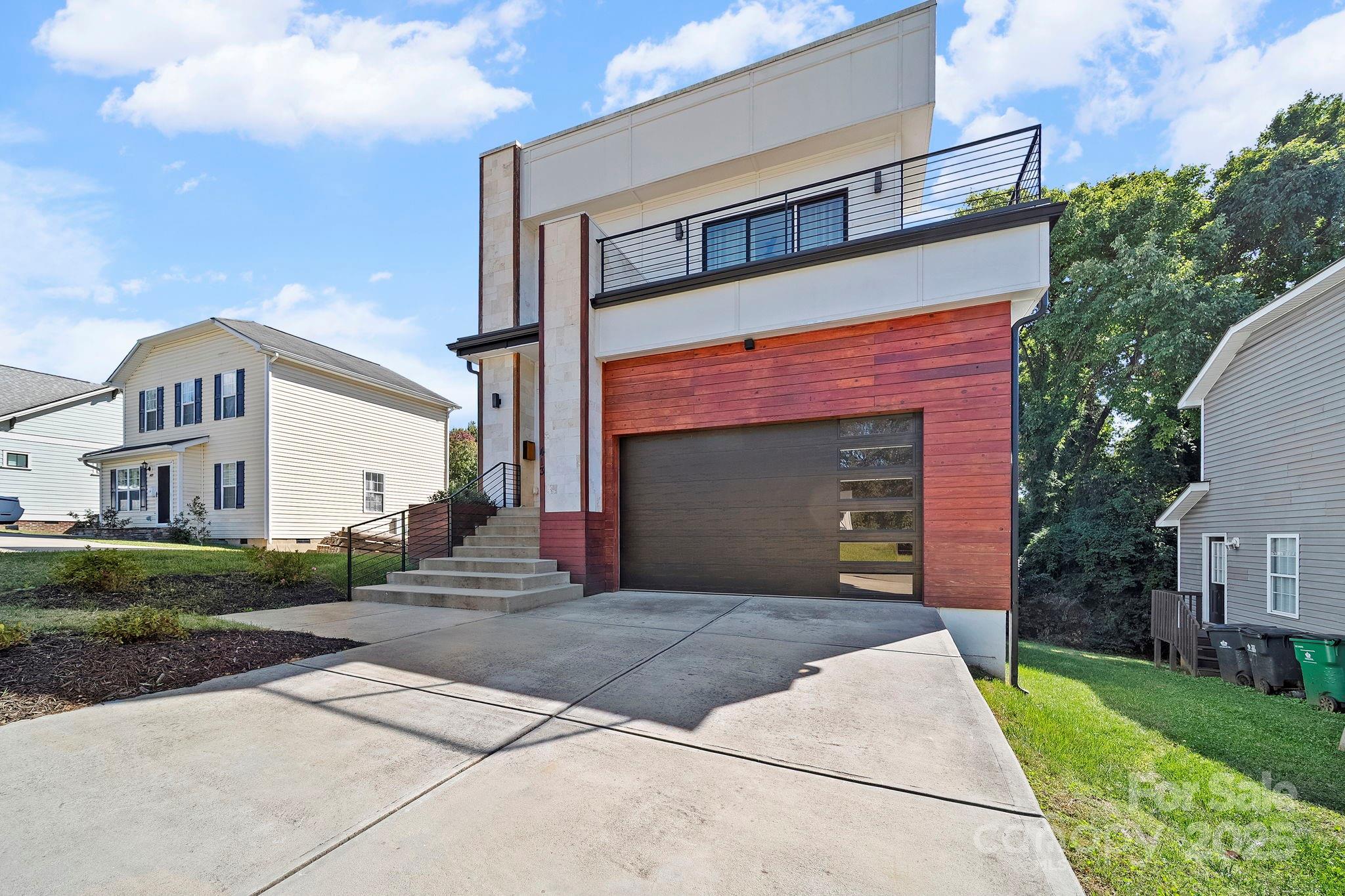 413 Coxe Avenue