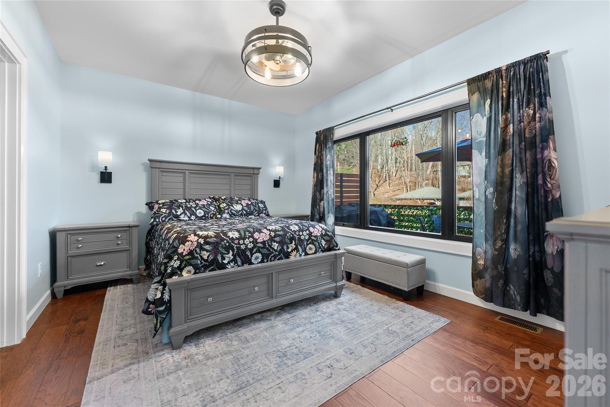 Hawks Crest - Residential